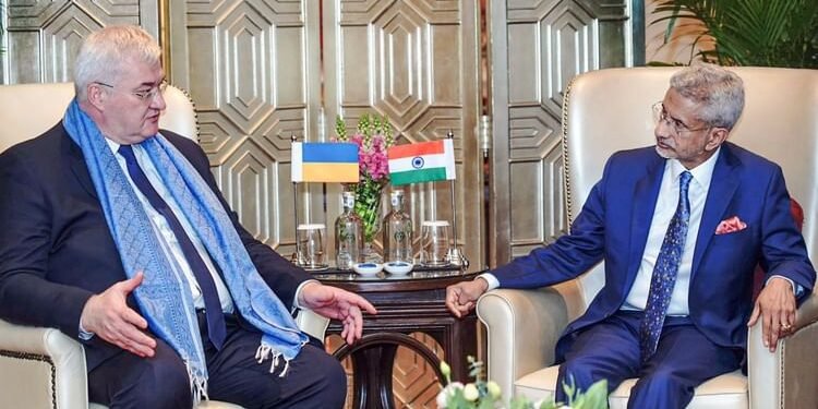 Russia-Ukraine Conflict: जयशंकर और यूक्रेनी समकक्ष के बीच बातचीत; यूक्रेन संकट पर भारत ने दोहराई शांति की अपील