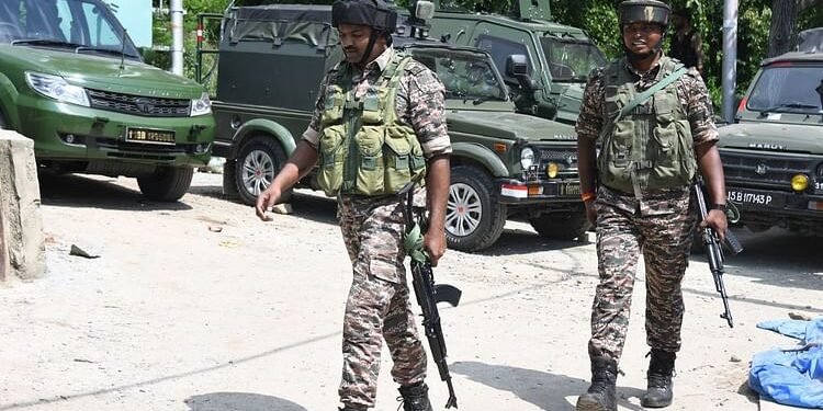 Udhampur Encounter: उधमपुर मुठभेड़ में जवान बलिदान, सुरक्षाबलों और आतंकियों के बीच फायरिंग