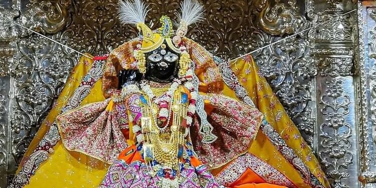 Vrindavan : वृंदावन ही नहीं, पाकिस्तान तक है बांकेबिहारीजी की संपत्ति; मंदिर प्रबंधन कमेटी जुटा रही है ब्योरा