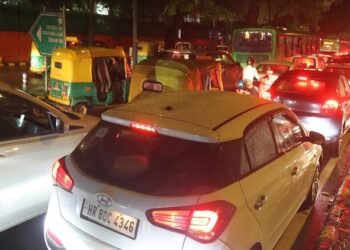 गर्मी से राहत, जाम से आफत: दिल्ली-NCR में जमकर बरसे बदरा, जलभराव से लगा थमी रफ्तार; घर में घुसा बारिश का पानी