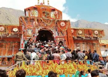 चारधाम यात्रा पर जलवायु संकट: शुरुआती चार महीनों के 55 दिन में नहीं पहुंचा एक भी श्रद्धालु, बड़ा आर्थिक नुकसान