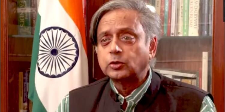 'टैरिफ को जादुई छड़ी मानते हैं ट्रंप': अमेरिकी राष्ट्रपति पर बरसे थरूर, बोले- उनके बयान-फैसले से भारत में रोष