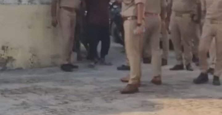 'बहकावे में आ गए थे... अब जीवन में कभी ऐसा नहीं करेंगे'; हाथ जोड़कर बोले बरेली बवाल के आरोपी