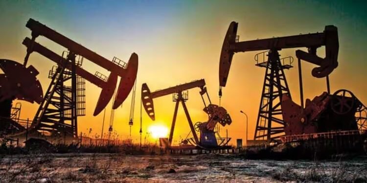 Crude Oil: सरकारी कंपनियां अमेरिका और अबूधाबी से खरीद रही हैं कच्चा तेल; रूसी तेल प्रतिबंधों के बीच बड़ा फैसला