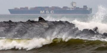 Cyclone Montha Live: आंध्र में भारी बारिश और तेज हवाएं, ओडिशा में भूस्खलन; केंद्र ने दिया मदद का आश्वासन