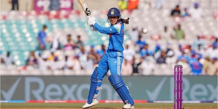 IND W vs NZ W Live Score: मंधाना का 14वां शतक, भारत का स्कोर 200 के करीब; प्रतिका क्रीज पर डटीं