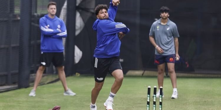 IND vs AUS: तीसरे वनडे के लिए भारत ने किए दो बदलाव, कुलदीप की प्लेइंग-11 में वापसी; चोट के कारण नीतीश बाहर