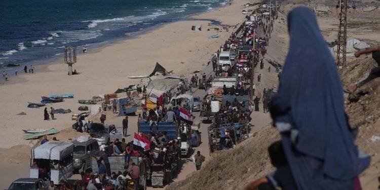 Israel Hamas: इस्राइल-हमास संघर्ष विराम के बीच आज रिहा होंगे 20 बंधक; शांति योजना के तहत वापस लौट रहे सैनिक