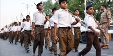 Karnataka: मल्लिकार्जुन खरगे के गृह क्षेत्र गुरमितकल में RSS के रूट मार्च को मिली अनुमति, जानें क्या है शर्तें