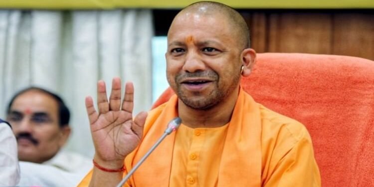 UP: दिवाली पर सीएम योगी का बड़ा उपहार, प्रदेश के 28 लाख कर्मचारियों और पेंशनरों के महंगाई भत्ते में 3% वृद्धि