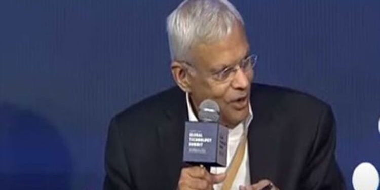 US: भारतीय मूल के अमेरिकी एश्ले तेलीस के घर मिले हजारों गोपनीय दस्तावेज; चीनी अधिकारियों से संपर्क का भी आरोप