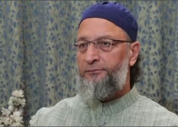 'बिहार में 17% अल्पसंख्यक क्या केवल दरी बिछाने के लिए? मोहम्मद का बेटा भी PM या CM...'; किशनगंज में बोले ओवैसी