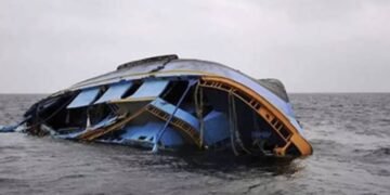 यूपी के बहराइच में बड़ा हादसा: कौड़ियाला नदी में नाव पलटी, 22 लोग लापता; सर्च अभियान जारी