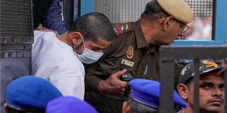 Anmol Bishnoi: अनमोल बिश्नोई को 11 दिन की रिमांड पर भेजा, पूछताछ के लिए NIA मुख्यालय ले जा रही टीम