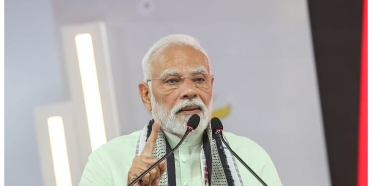 Bihar Election: पीएम मोदी बोले- पहले चरण की वोटिंग में NDA को भारी बढ़त, कल करेंगे दो जगह संवाद