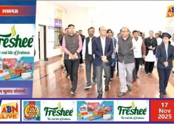 लखनऊ जंक्शन व सिटी स्टेशन के पुनर्विकास कार्यों का रेलवे बोर्ड के कार्यकारी निदेशक ने किया निरीक्षण