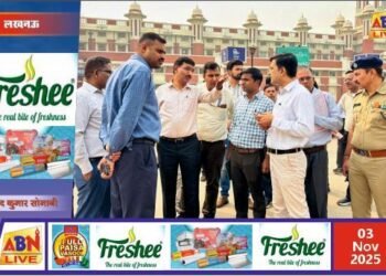 वंदे भारत के नवनिर्मित शेड और चारबाग स्टेशन सर्कुलेटिंग एरिया का डीआरएम ने किया निरीक्षण