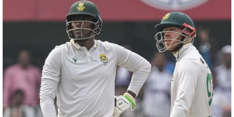 IND vs SA Test: दक्षिण अफ्रीका पहली पारी में 489 पर ऑलआउट, अब नजरें भारतीय बल्लेबाजों पर; स्कोर 9/0