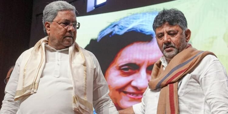 Karnataka: कर्नाटक में नेतृत्व परिवर्तन का विवाद नया नहीं, 2007 में भी लिखी गई थी ऐसी पटकथा