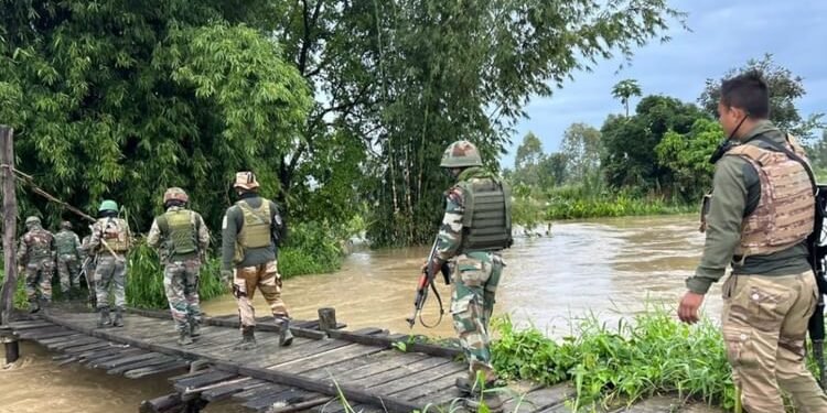 Manipur: मणिपुर के खनपी में उग्रवादियों ने सेना पर की फायरिंग, जवाबी कार्रवाई में चार उग्रवादी ढेर