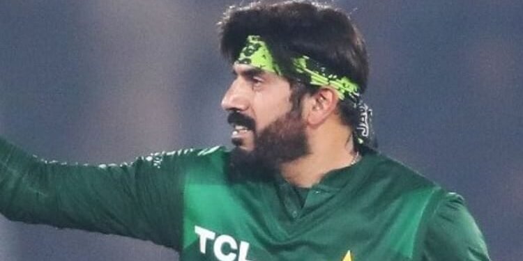 Tri-Series: जिम्बाब्वे पर कहर बनकर टूटे उस्मान तारिक, T20I में पाकिस्तान के लिए हैट्रिक लेने वाले चौथे गेंदबाज