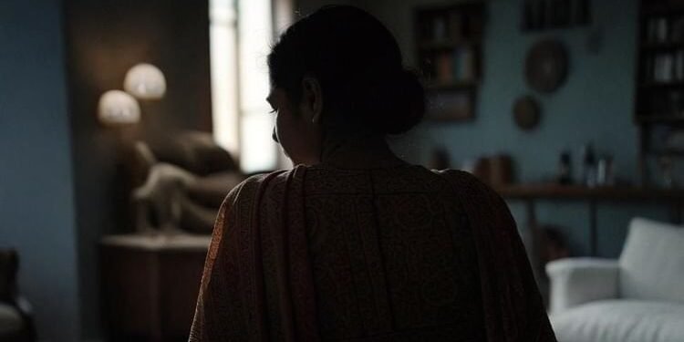 UP: प्रेमी ने लाकर दिया जहर, प्रेमिका ने खाया... मरने से पहले महिला बोली- पति की जान लेने के लिए आया था विष