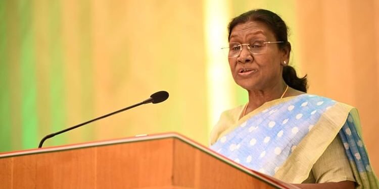 UP: राष्ट्रपति मुर्मू आज लखनऊ में करेंगी योग-ध्यान कार्यक्रम का उद्घाटन, मयूर नृत्य से किया जाएगा स्वागत