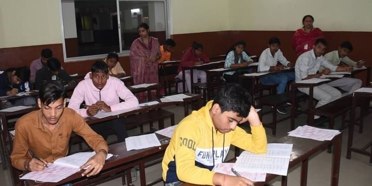 अतुल माहेश्वरी छात्रवृत्ति परीक्षा: पहले चरण में 35 हजार से अधिक विद्यार्थियों ने दी परीक्षा, जबर्दस्त उत्साह