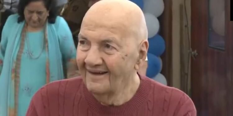 इलाज के बाद प्रेम चोपड़ा को अस्पताल से मिली छुट्टी, करीबियों ने दी हेल्थ अपडेट; जानें कैसी है अभिनेता की हालत