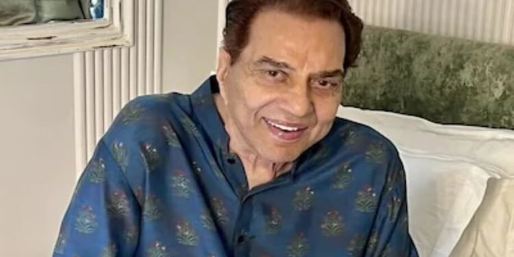 धर्मेंद्र की बिगड़ी तबीयत, ब्रीच कैंडी अस्पताल पहुंचीं पत्नी हेमा मालिनी; उम्र संबंधी समस्याओं से हैं पीड़ित