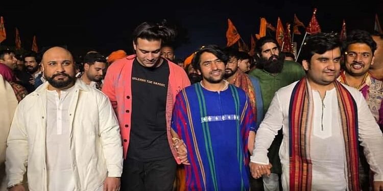 सनातन एकता पदयात्रा: भक्तिमय हुआ राधगोविंद मंदिर परिसर, बी प्राक और जुबिन नौटियाल के भजनों पर झूमे श्रद्धालु