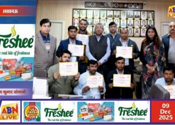 रेल सुरक्षा में उत्कृष्ट योगदान देने वाले 10 रेलकर्मी को मंडल रेल प्रबंधक ने प्रशस्ति पत्र देकर किया सम्मानित