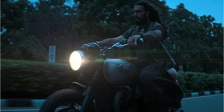 Dhurandhar: इन शहरों में आधी रात देख सकेंगे 'धुरंधर', पब्लिक का क्रेज देखकर सिनेमाघरों में लगेंगे मिडनाइट शोज