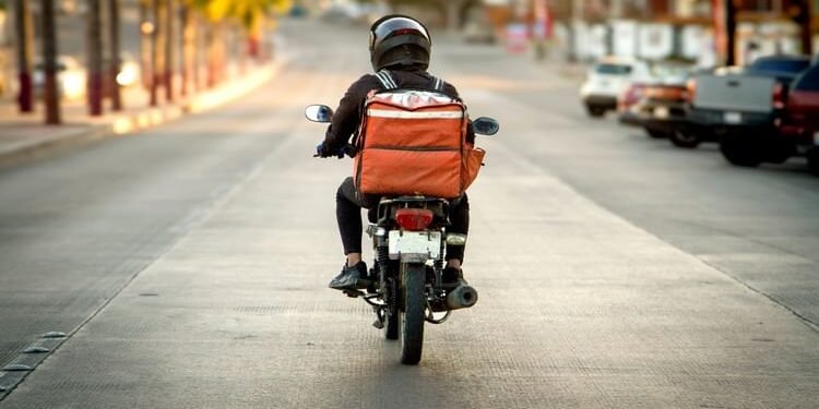 Gig Workers Strike: नए साल से पहले को ठप हो सकती है फूड डिलीवरी, जानिए गिग वर्कर्स की हड़ताल का किन पर असर?