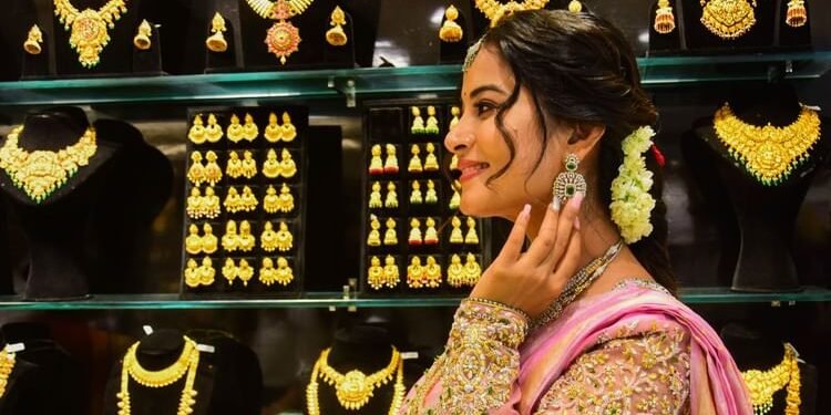 Gold-Silver Price High: सोना-चांदी ने तोड़े सारे रिकॉर्ड, वैश्विक तनाव और रेट कट की उम्मीदों से बाजार में तेजी