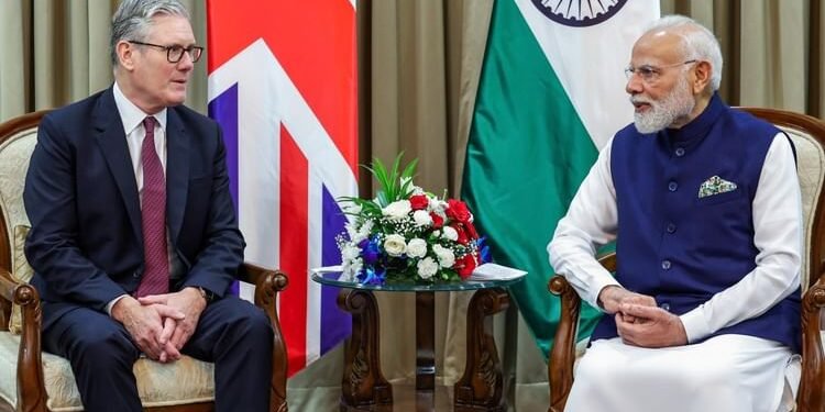 India-UK: 'भारत वैश्विक मंच पर उभरती ताकत, 2028 तक तीसरी सबसे बड़ी अर्थव्यवस्था की राह पर', बोले ब्रिटिश पीएम