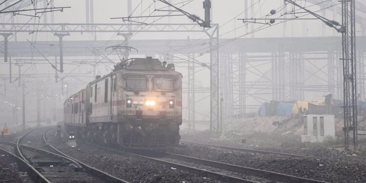 Indian Railways: नई दिल्ली-श्री माता वैष्णो देवी कटरा के बीच स्पेशल ट्रेन चलाने की घोषणा, संचालन आज और कल