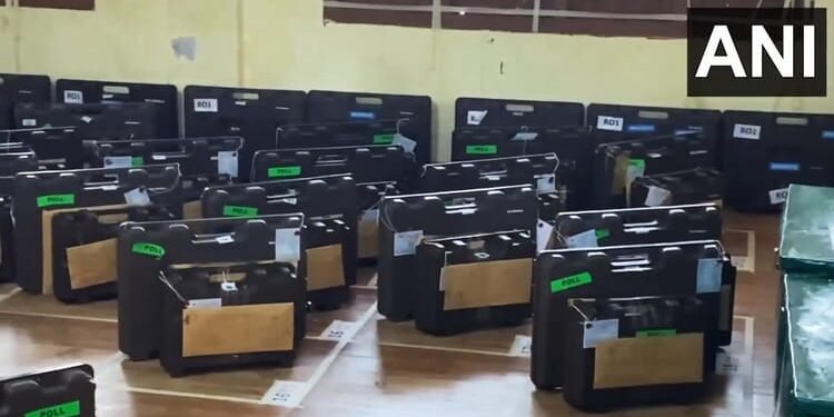 Kerala Local Body Poll Results: त्रिशूर में भाजपा को झटका, UDF को बढ़त; शशि थरूर के गढ़ में एनडीए को भारी बढ़त