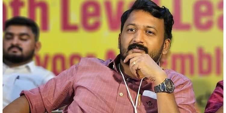 Kerala: दुष्कर्म मामले में विधायक राहुल ममकूटाथिल को राहत, उच्च न्यायालय ने गिरफ्तारी से दी अंतरिम सुरक्षा