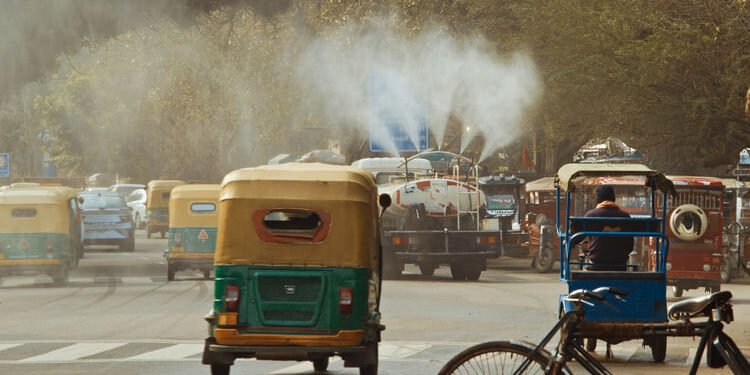 Pollution: एनसीआर में वायु प्रदूषण नियंत्रण के लिए सीएक्यूएम ने राज्यों और दिल्ली सरकार को दिए निर्देश