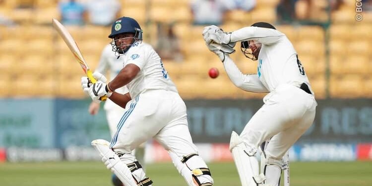 Sarfaraz Khan: सरफराज खान के दमदार प्रदर्शन से प्रभावित हुए अश्विन, चेन्नई सुपर किंग्स से कर डाली ये मांग