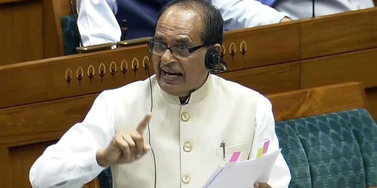 Shivraj Singh Chouhan: लोकसभा से 'वीबी-जी-राम-जी' विधेयक पारित, कृषि मंत्री बोले- बापू का अपमान कर रहा विपक्ष