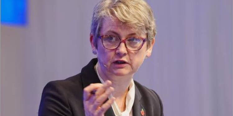 UK Sanctions: रूस-चीन पर ब्रिटेन की बड़ी कार्रवाई, सूचना युद्ध चलाने वाले संगठनों और कंपनियों पर कसी नकेल