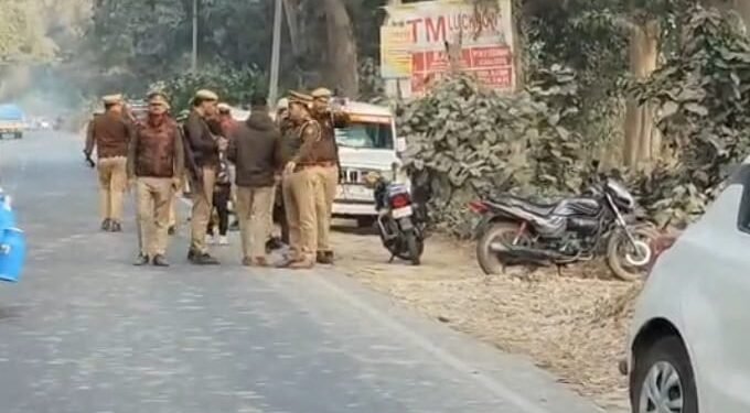 UP: कोचिंग जा रही छात्रा से सामूहिक दुष्कर्म, गन्ने के खेत में की गई दरिंदगी; पीड़िता की सहेली भी थी साथ