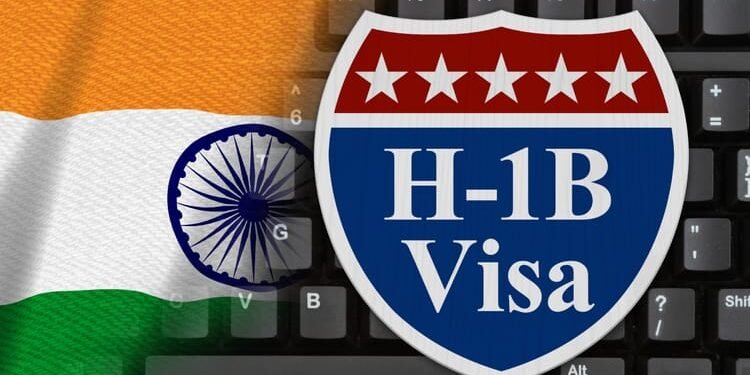 US: ट्रंप प्रशासन ने H-1B वीजा चयन प्रक्रिया बदली, अब ज्यादा कुशल और ज्यादा वेतन वालों को मिलेगी प्राथमिकता