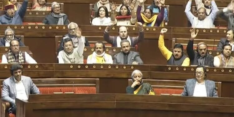 VB-G RAM G Bill: लोकसभा के बाद राज्यसभा में भी पारित हुआ जी राम जी बिल, हंगामे के बीच ध्वनि मत से हुआ पास