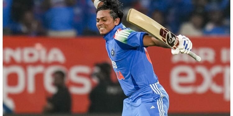 Yashasvi Jaiswal: तीनों प्रारूप में शतक लगाने वाले छठे भारतीय बने यशस्वी, सूची में Ro-Ko के अलावा ये तीन शामिल