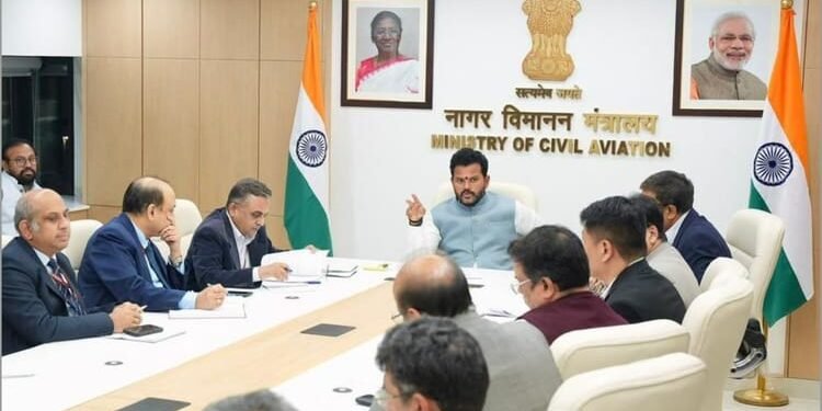 इंडिगो संकट के बाद सख्ती: 'देश के एयरपोर्ट्स का दौरा करेंगे अधिकारी', उच्च स्तरीय बैठक में बोले उड्डयन मंत्री