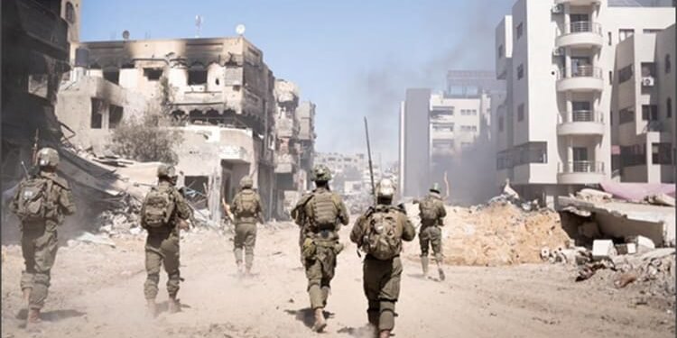 हमास का बड़ा संकेत: हथियार ‘फ्रीज’ करने पर बातचीत को तैयार, समझिए फिर भी कैसे और कठिन है दूसरे चरण की वार्ता?