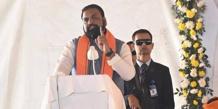 Bihar News : हथियार चलाना नहीं आता तो घर बैठें, डिप्टी सीएम सम्राट चौधरी की पुलिसकर्मियों को दो टूक